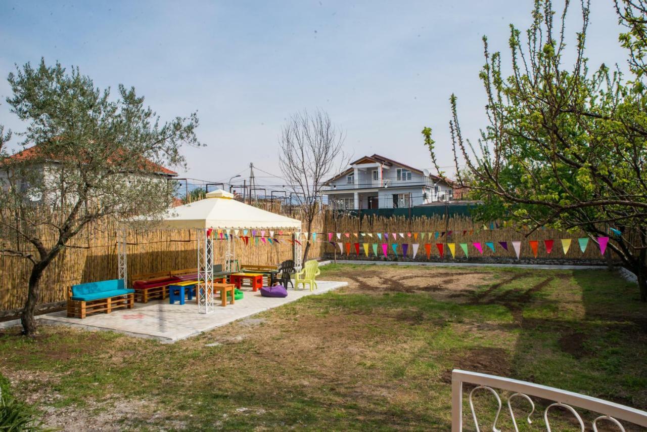 Our Way Guest House & Hostel Shkodër Exteriör bild