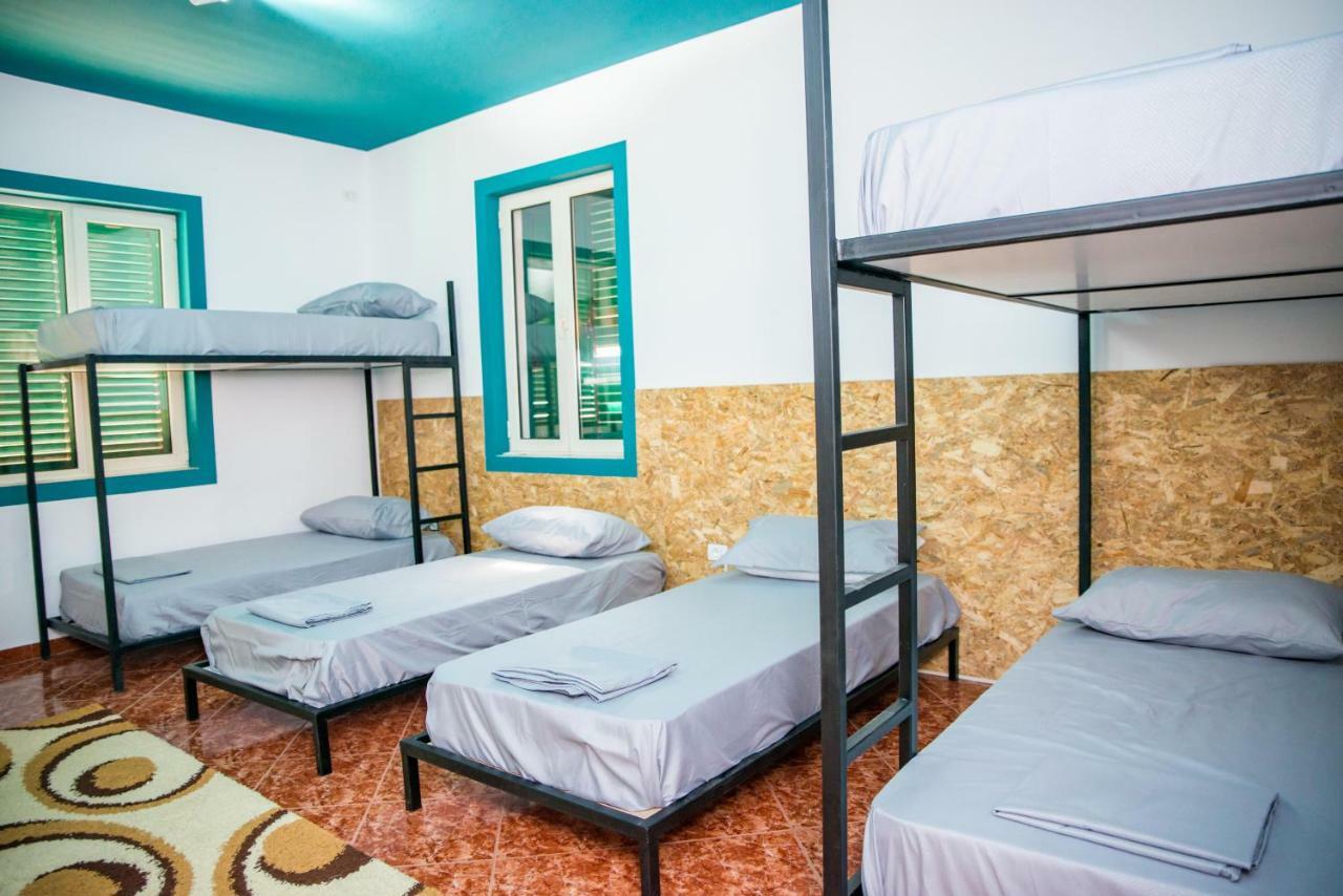 Our Way Guest House & Hostel Shkodër Exteriör bild