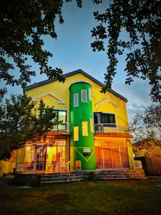 Our Way Guest House & Hostel Shkodër Exteriör bild